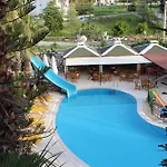 Отель Semoris