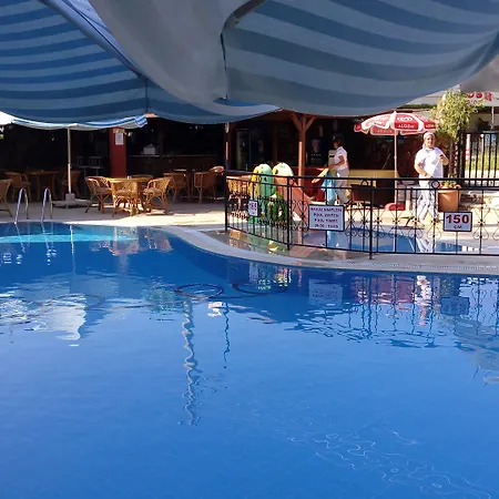 Semoris Hotell