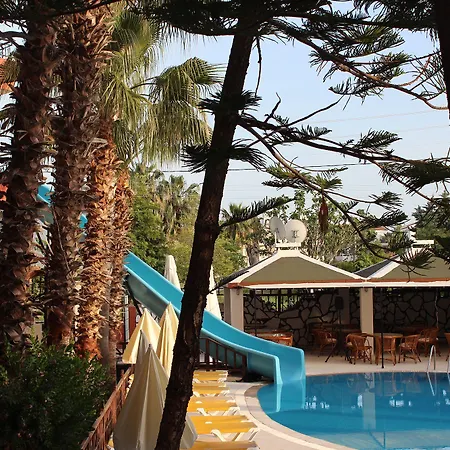 Semoris فندق
