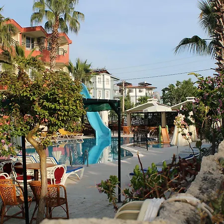 Semoris Hotel 3*