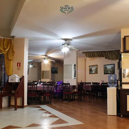 Semoris Hotell 3*