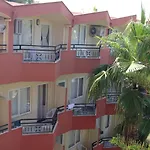 Отель Semoris