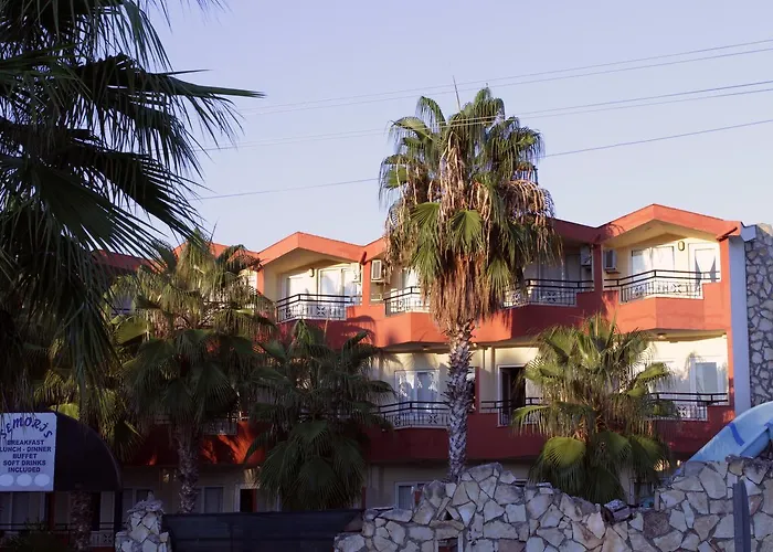 Semoris Hotel 3*